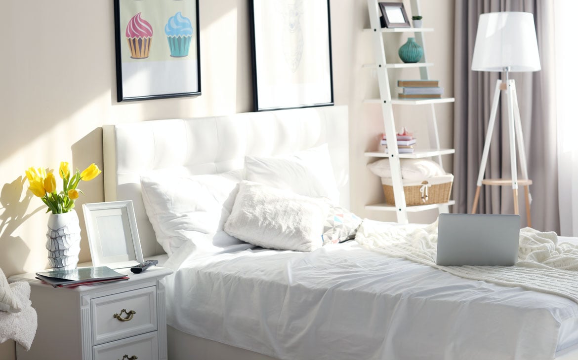 5 Decorating and Organization Experts Share Their Tips for Creating a Calm, Clutter-Free Bedroom